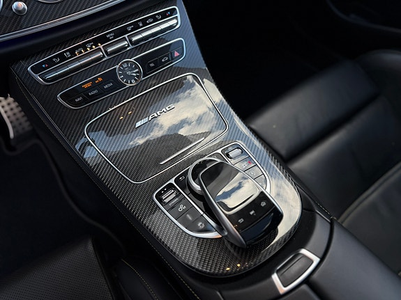Mercedes-Benz E63 13 of 17