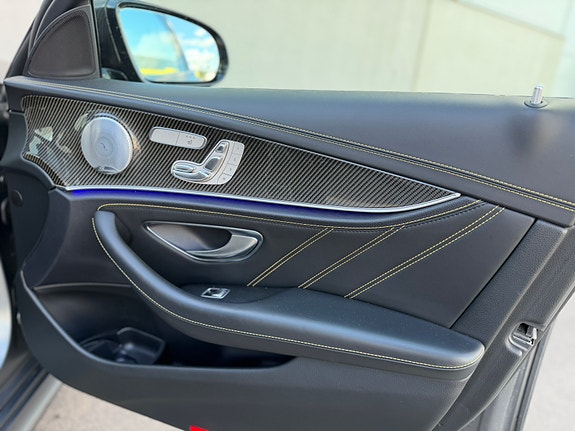 Mercedes-Benz E63 15 of 17