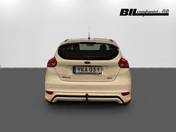 Ford Focus 5 of 15