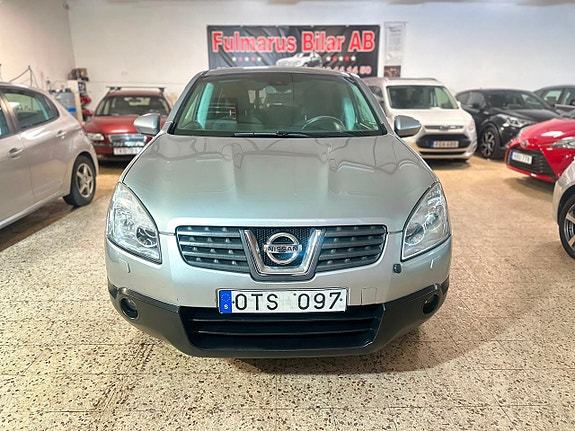 Nissan Qashqai 2 of 5