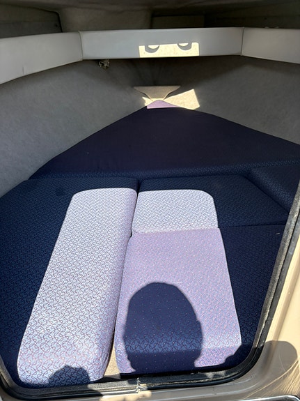Bayliner 210 CU // Nyrenoverad MerCruiser 5.0 // Nyrenoverat drev 7 of 12