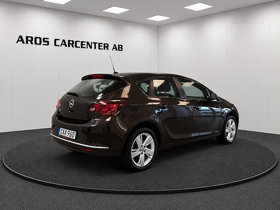 Opel Astra 3 of 5