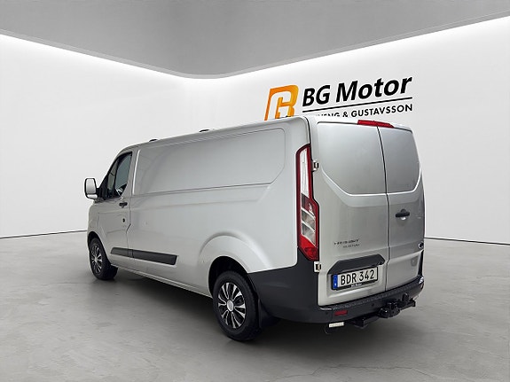 Ford Transit Custom 6 of 18