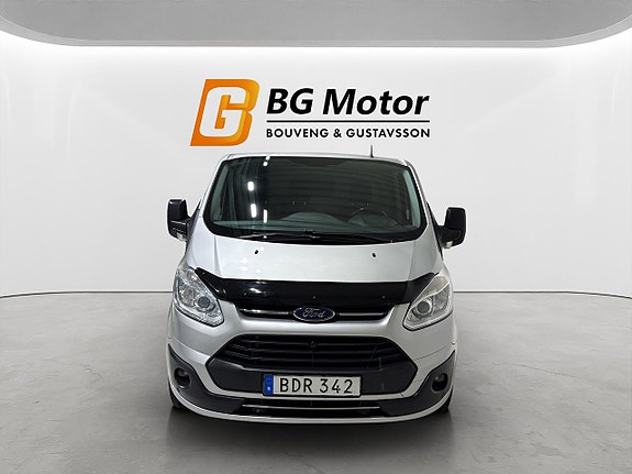 Ford Transit Custom 2 of 18