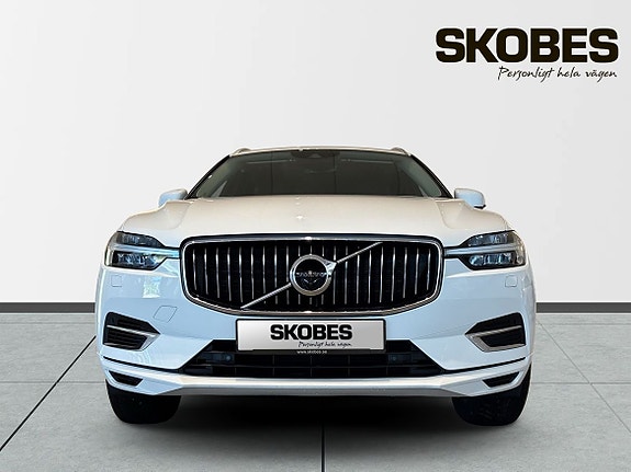 Volvo XC60 2 of 5
