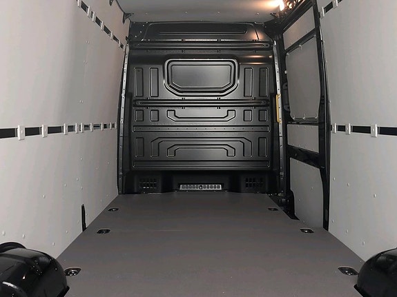 Volkswagen Crafter 35 14 of 15