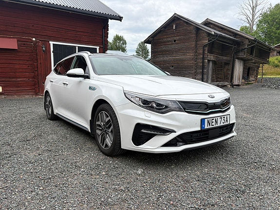 Kia Optima 2 of 5