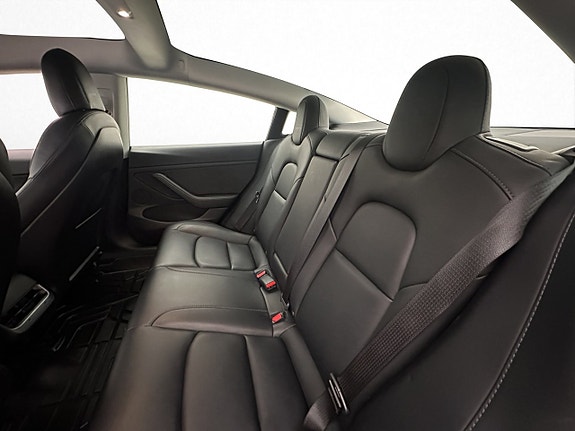 Tesla Model 3 17 of 30