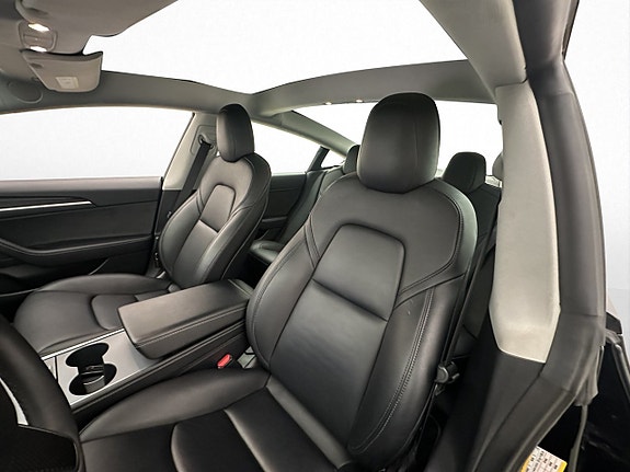 Tesla Model 3 13 of 30