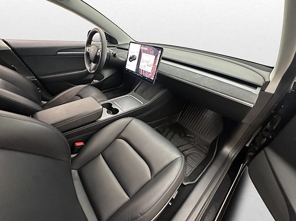 Tesla Model 3 10 of 30