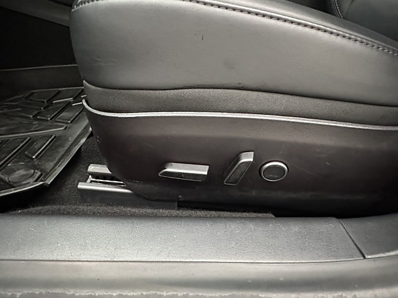 Tesla Model 3 14 of 30