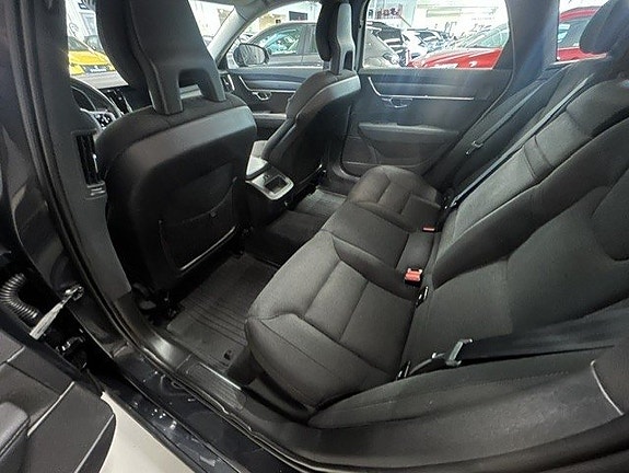 Volvo V90 7 of 12