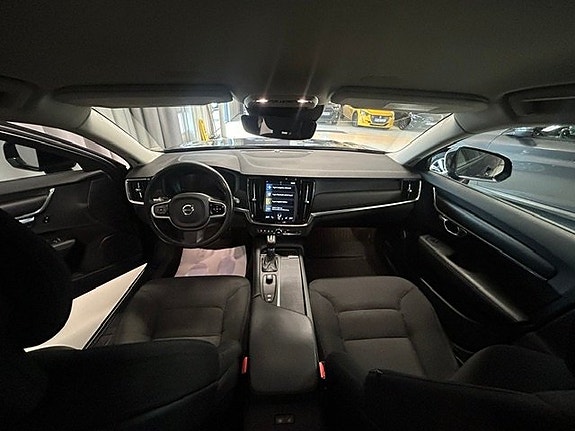 Volvo V90 9 of 12