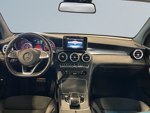 Mercedes-Benz GLC350 e 8 of 24