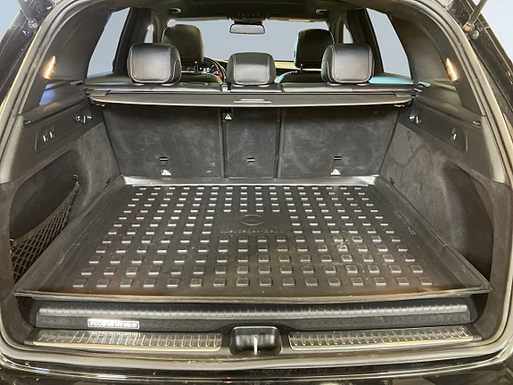 Mercedes-Benz GLC350 e 12 of 24