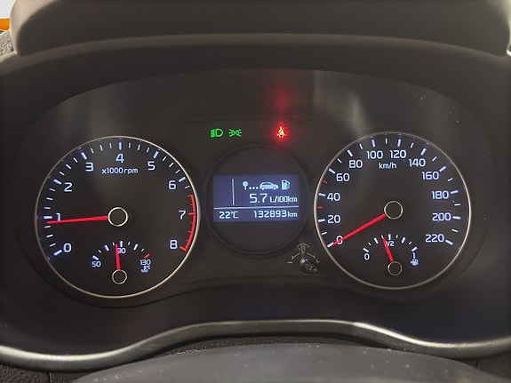 Kia Picanto 15 of 18