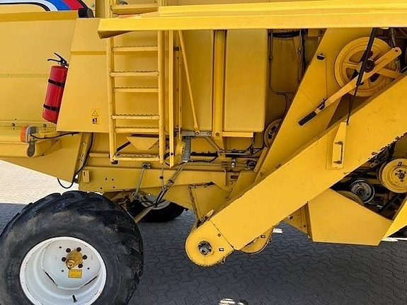 New Holland TC 56 14 of 21
