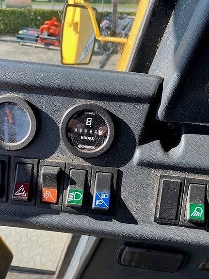 New Holland TC 56 7 of 21