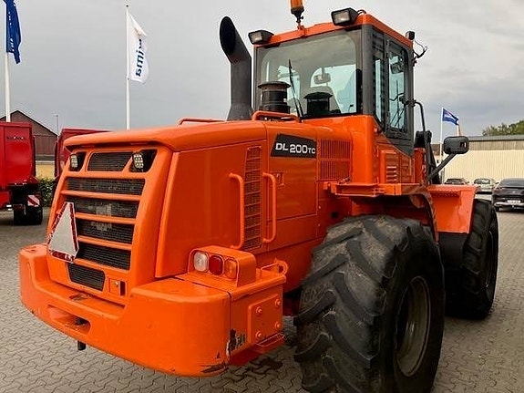 Doosan DL 200 TC 3 of 5