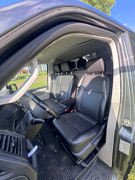 Volkswagen Transporter 11 of 14