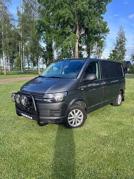 Volkswagen Transporter 4 of 14