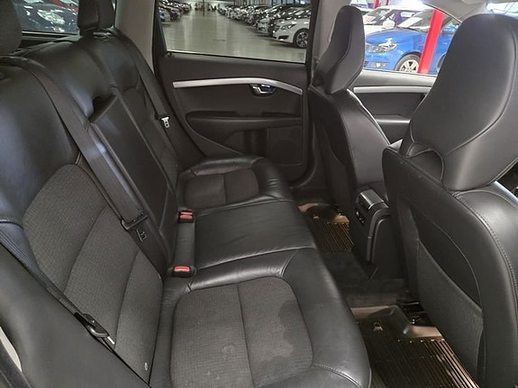 Volvo V70 5 of 5