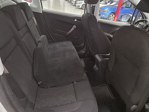 Peugeot 2008 5 of 5