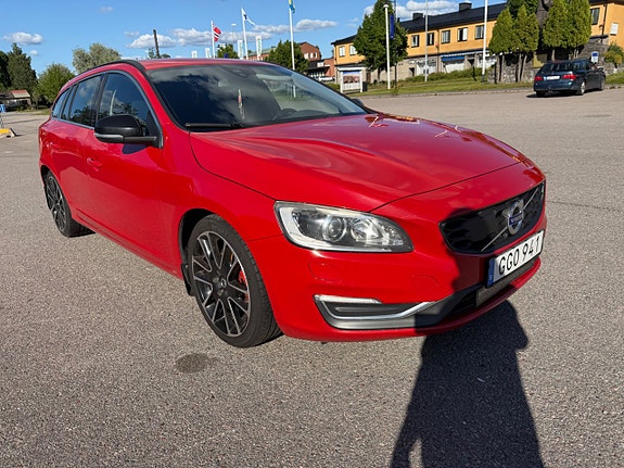Volvo V60 4 of 5