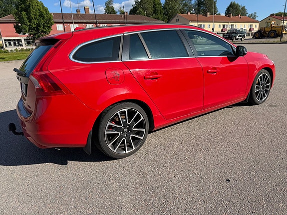 Volvo V60 5 of 5