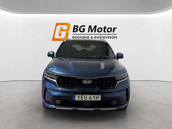 Kia Sorento 2 of 5