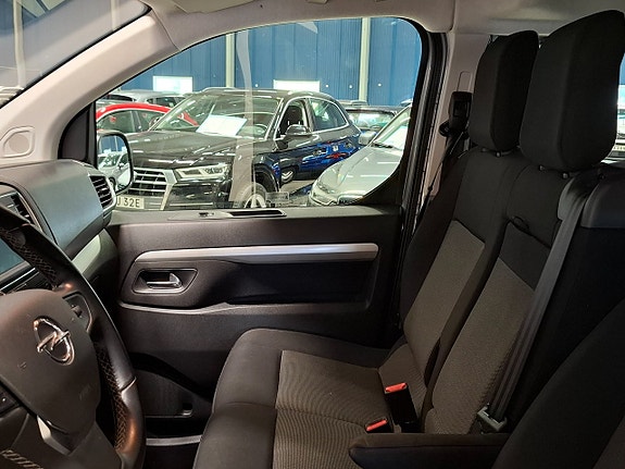 Opel Vivaro 15 of 30