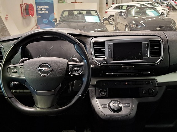 Opel Vivaro 28 of 30