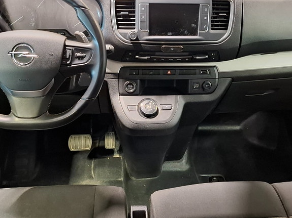 Opel Vivaro 29 of 30