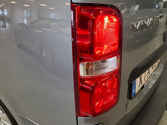 Opel Vivaro 9 of 30