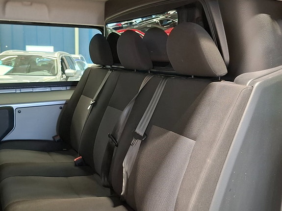 Opel Vivaro 27 of 30