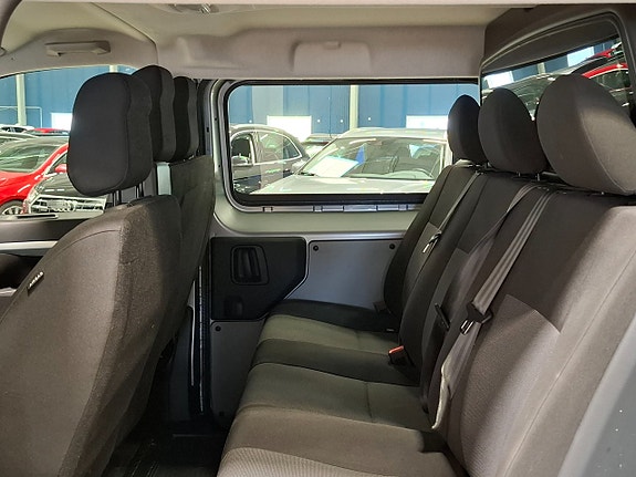 Opel Vivaro 26 of 30
