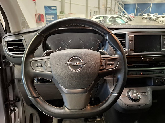 Opel Vivaro 13 of 30