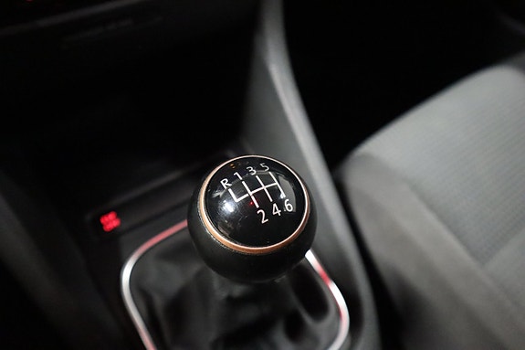 Volkswagen Golf VI 12 of 20