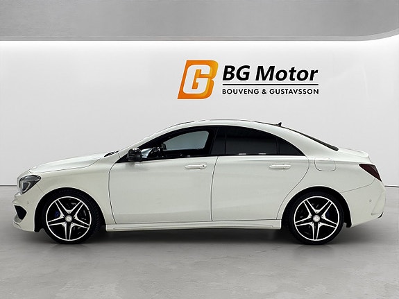 Mercedes-Benz CLA220 8 of 22