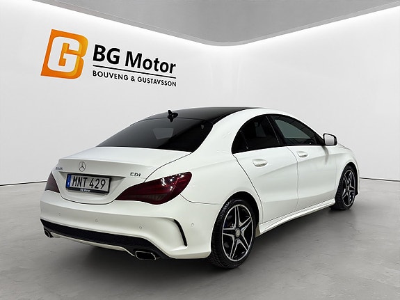 Mercedes-Benz CLA220 4 of 5