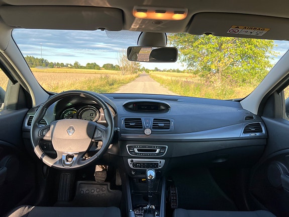 Renault Megane 11 of 13