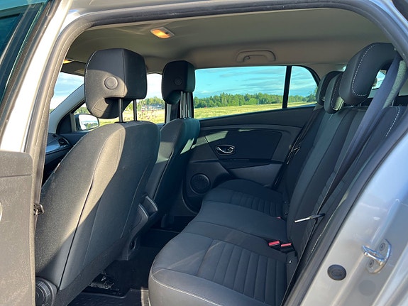 Renault Megane 10 of 13