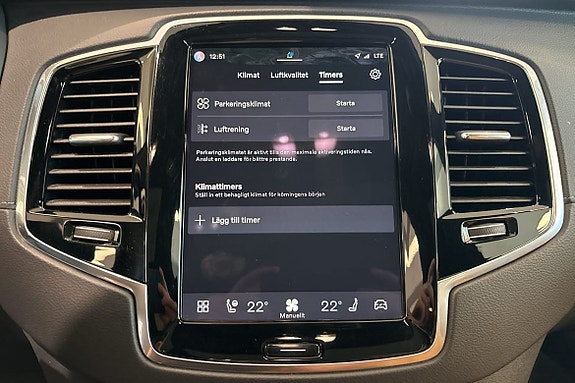 Volvo XC90 27 of 30