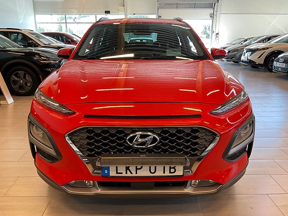 Hyundai Kona 2 of 5