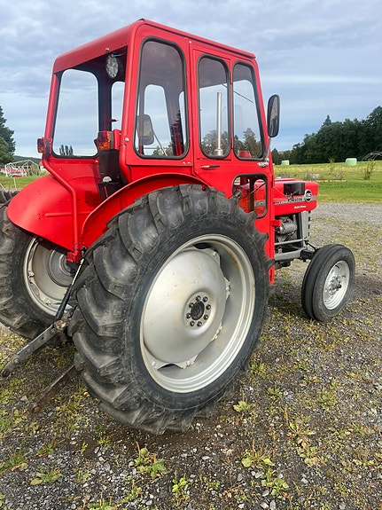 Massey Ferguson 135 3 of 5