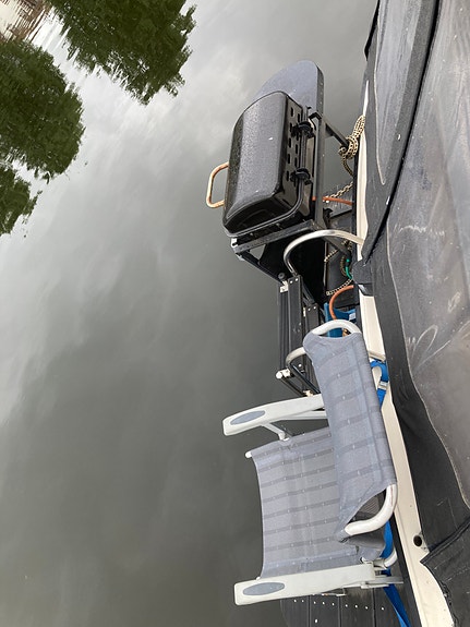 Fjord 725 SE V8 – Topputrustad familjeklassiker BK 3500kg 30 km båtvagn 8 of 19