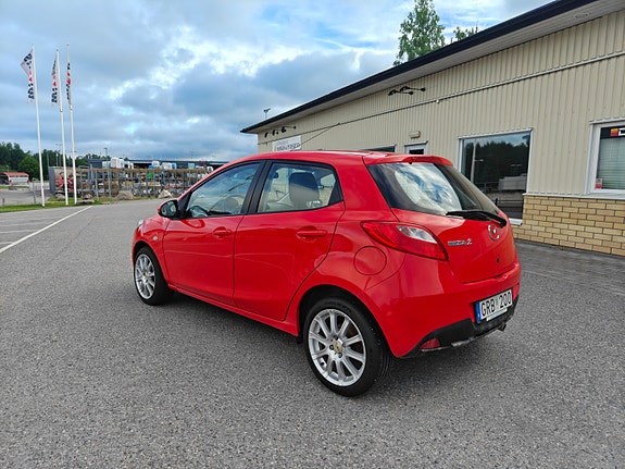 Mazda 2 5 of 5