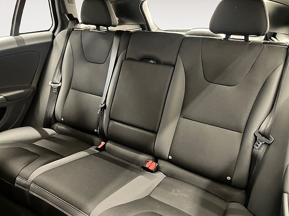 Volvo V60 14 of 22