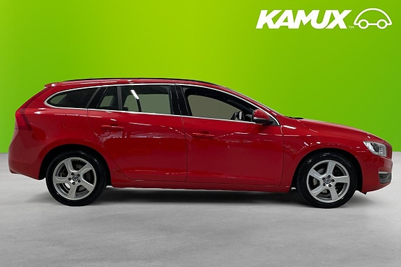 Volvo V60 2 of 22