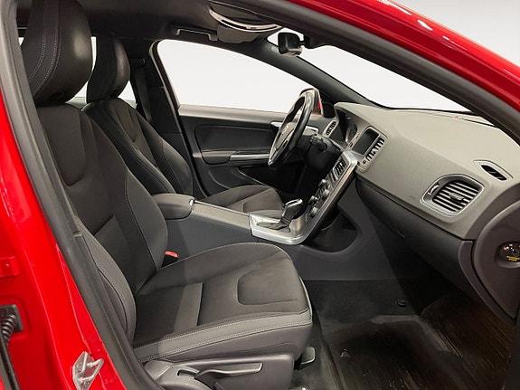 Volvo V60 15 of 22